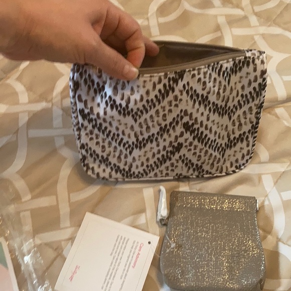 Thirty One - Picture 3 of 4